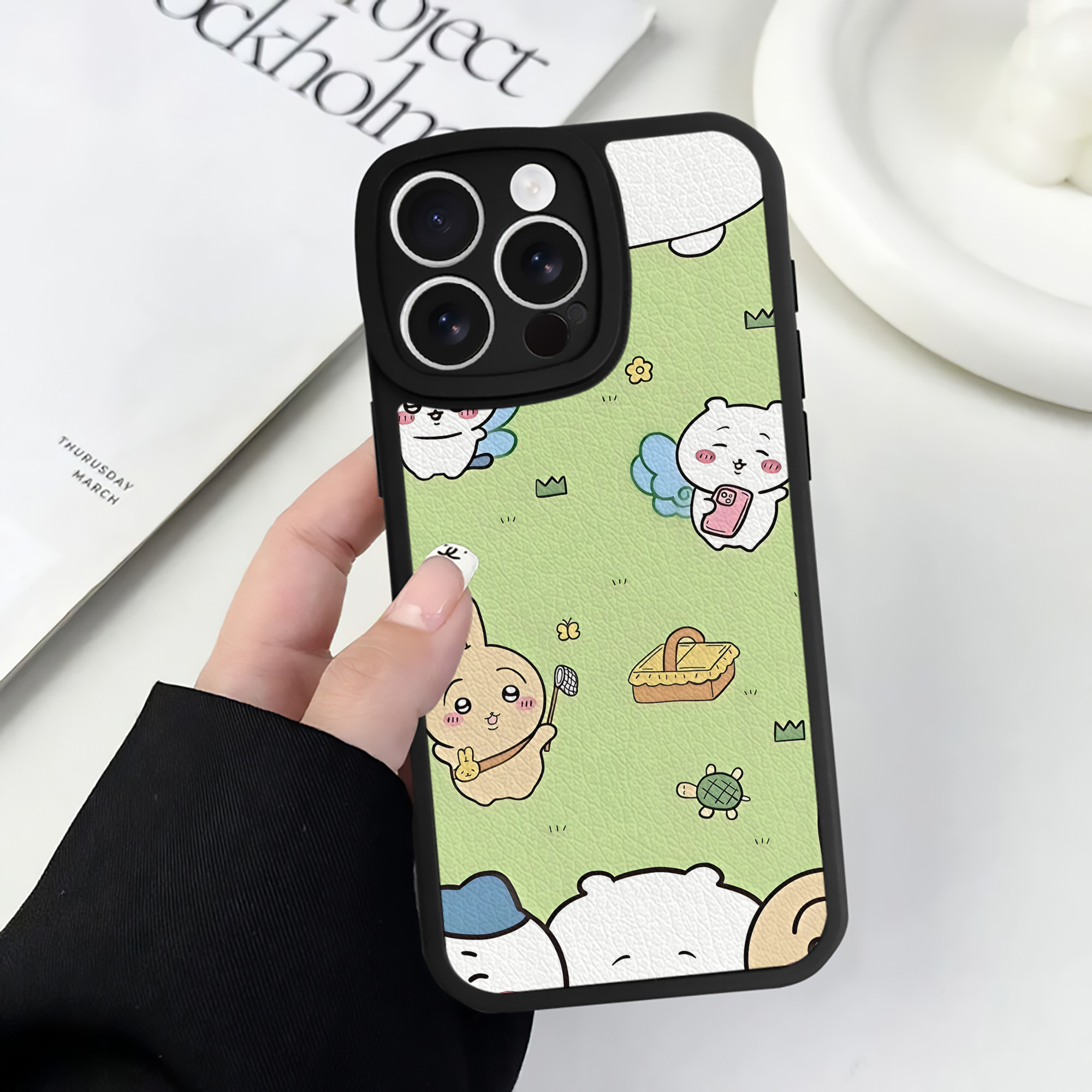 （画像用） ちいかわ Chii-kawa 【iPhone 16シリーズ対応】シリコンスマホケース（レザー調） 材質：シリコン